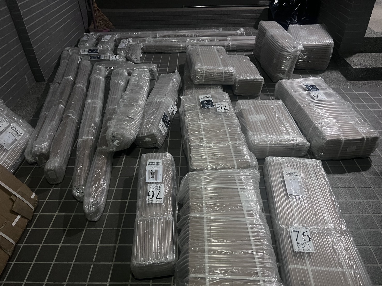 海運多件示意圖